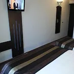 Akena Cambrai Hotel 3*