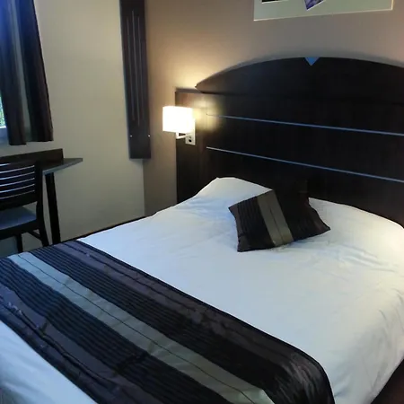 Akena City Hotel