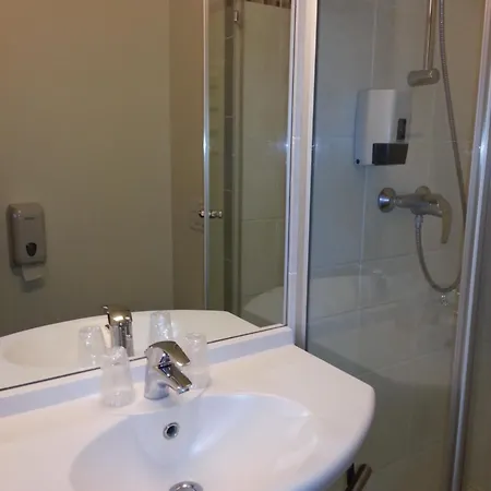 Akena City Hotel 3*