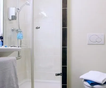 Akena City Hotel 3*