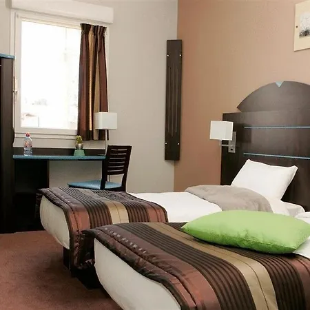 Akena City Hotel
