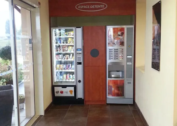 Отель Akena Cambrai